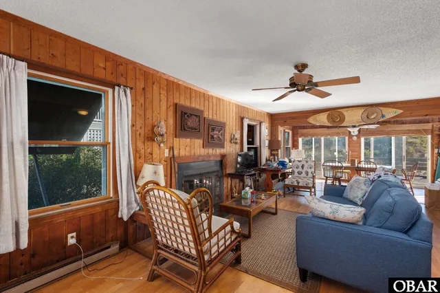 $2,400,000 | 1007 Lighthouse Drive, Corolla, NC 27927