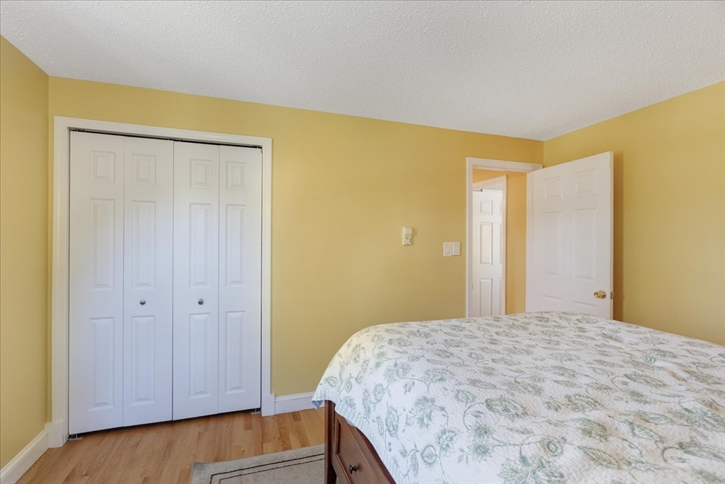 138 Benjamin Road Shirley, MA 01464 - Photo 21 of 41
