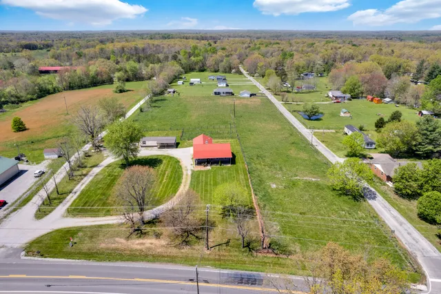 $424,900 | 6006 South York Highway, Clarkrange, TN 38553