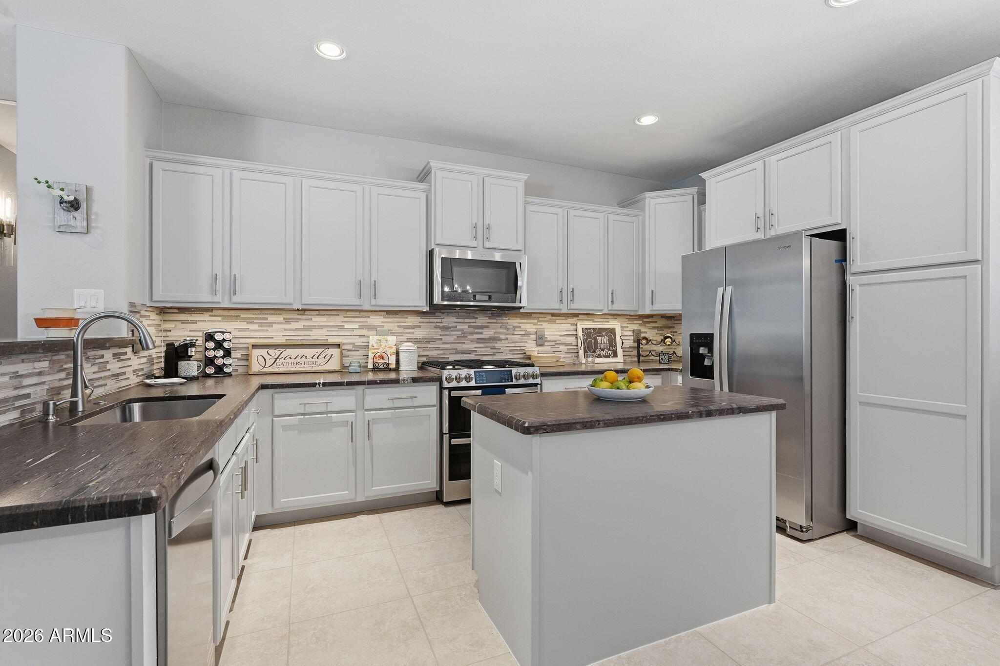 2698 East Boston Street Gilbert, AZ 85295 - Photo 3 of 37 2698 E Boston St.