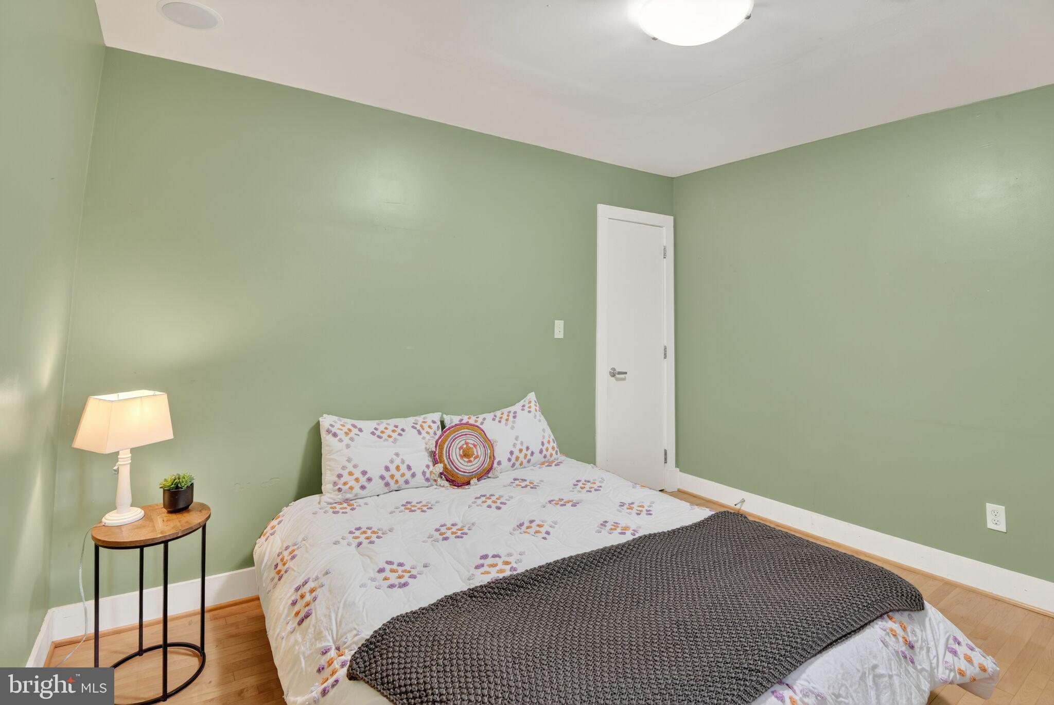1323 K Street Southeast, Unit 203 Washington, DC 20003 - Photo 8 of 25 Room for a King bed