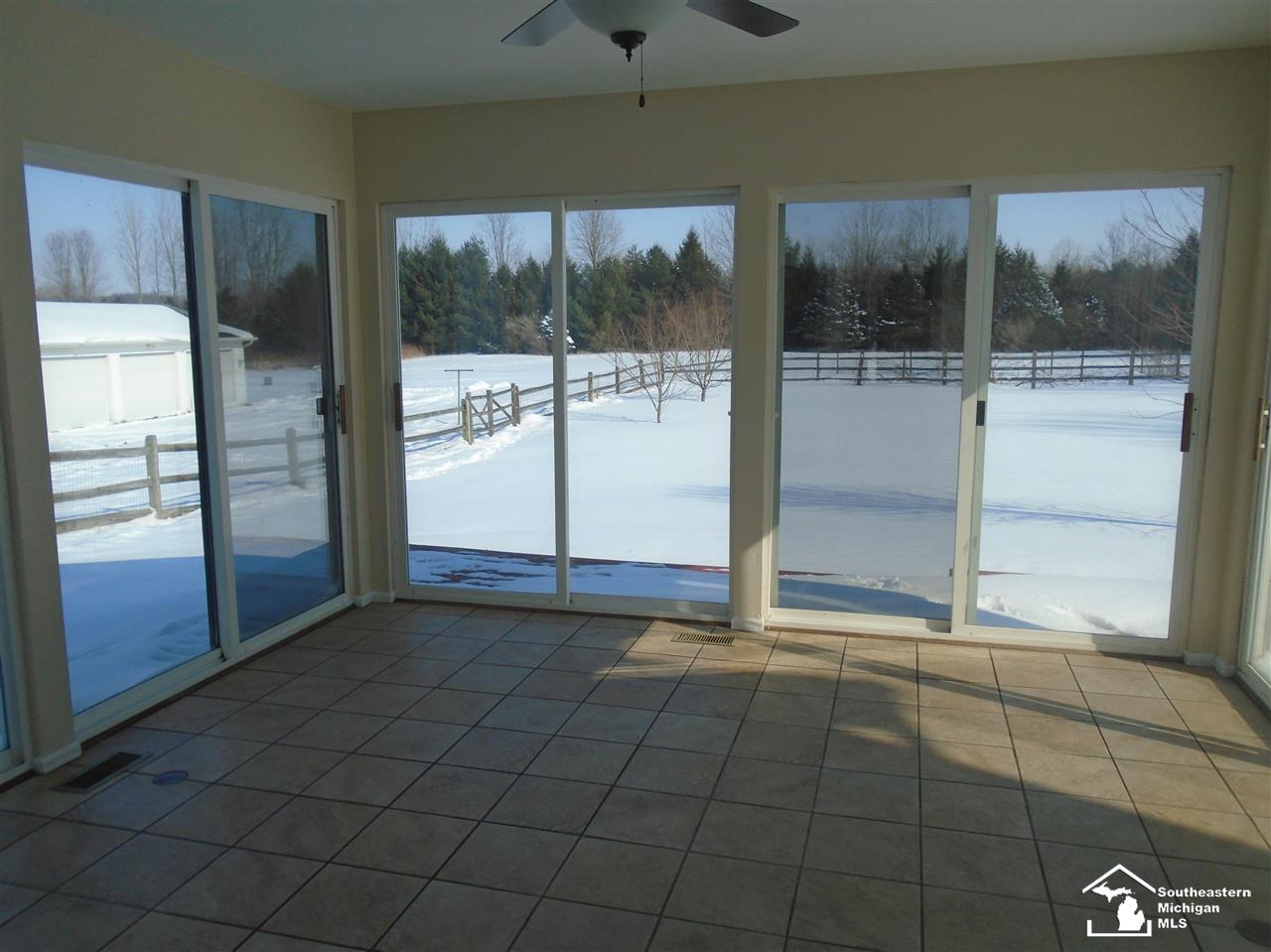 12066 Secor Road Petersburg, MI 49270 - Photo 22 of 38 50034621-21.JPG