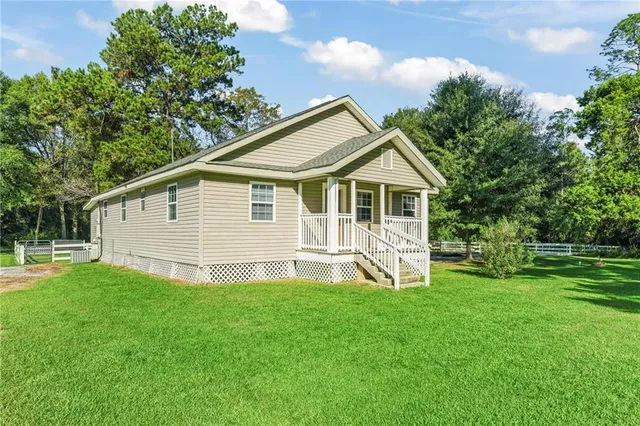 $2,350 | 65461 L Miller Road, Lacombe, LA 70445