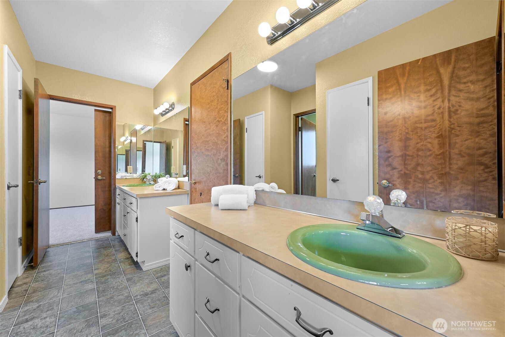 2752 Douglas Road Ferndale, WA 98248 - Photo 31 of 40 Gallery Image 31