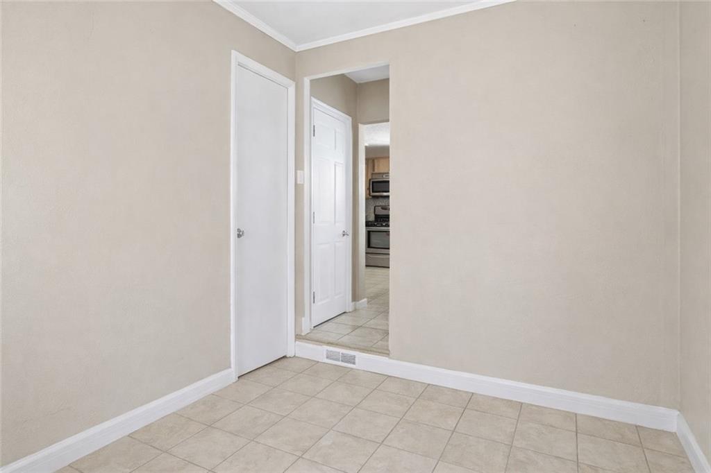 2129 Admiral Street Aliquippa, PA 15001 - Photo 15 of 34 a view of an empty room