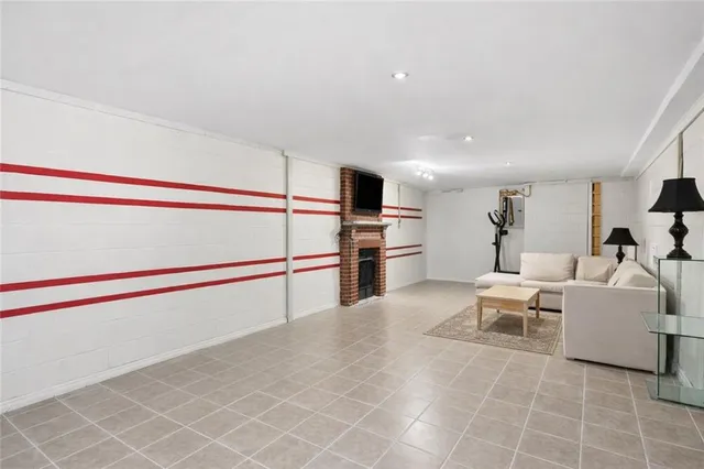 $272,000 | 2129 Admiral Street, Aliquippa, PA 15001