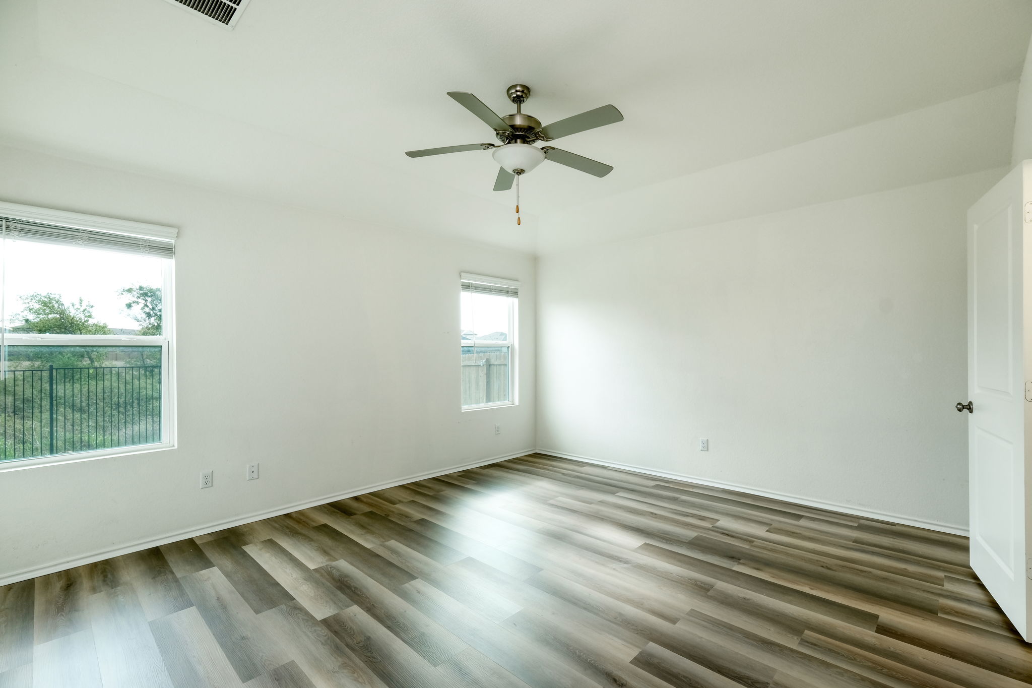 9224 Daisy Cutter Crossing Georgetown, TX 78626 - Photo 12 of 30