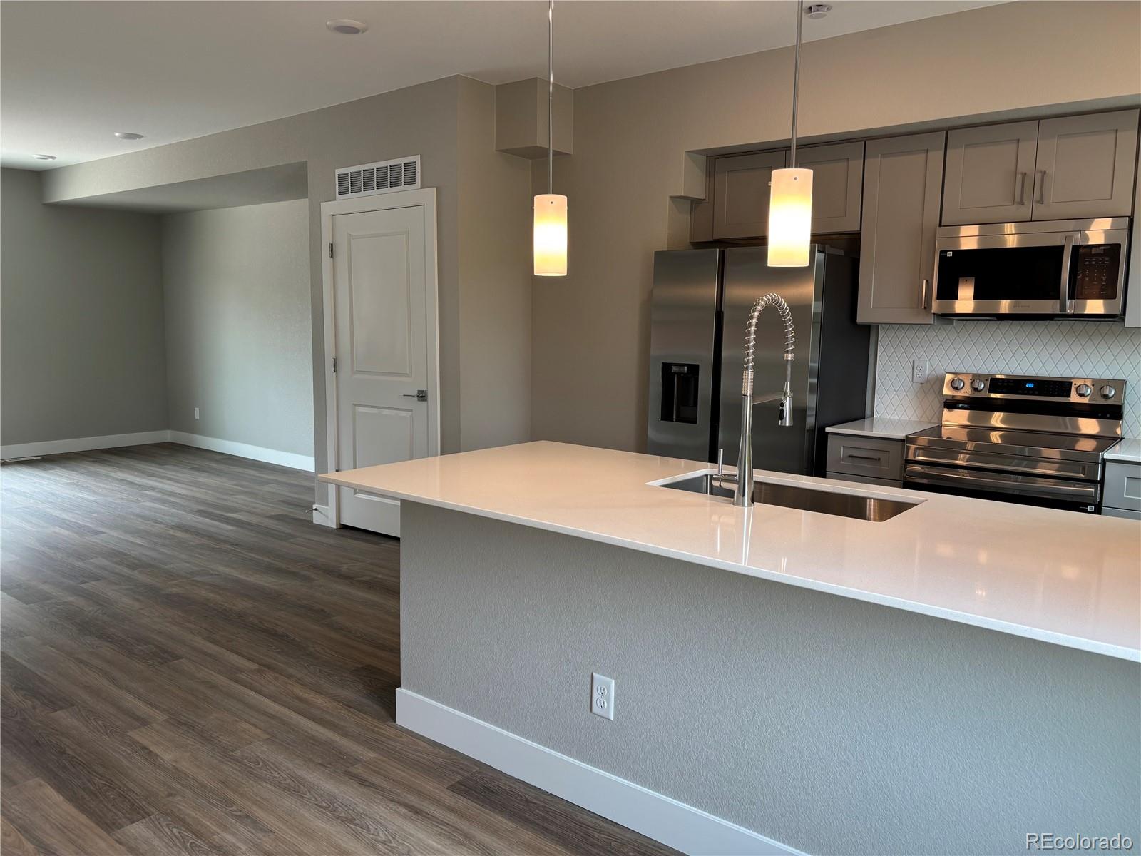 5776 West 38th Avenue Wheat Ridge, CO 80212 - Photo 3 of 18