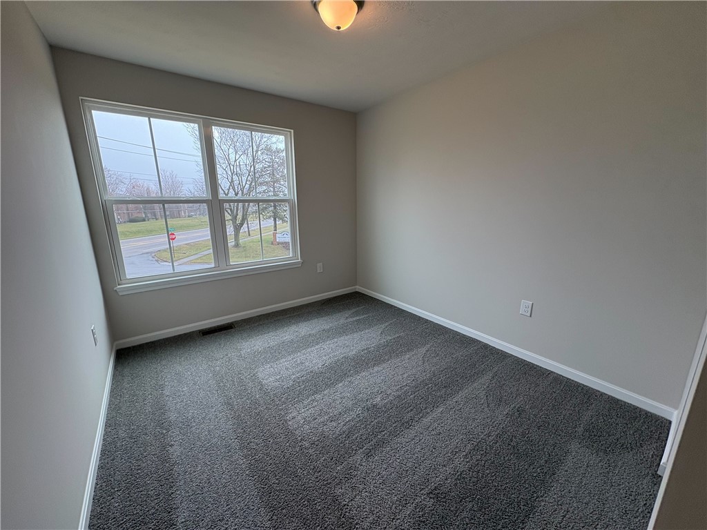 606 Brightview Place, Unit 32 Cincinnati, OH 45231 - Photo 7 of 8