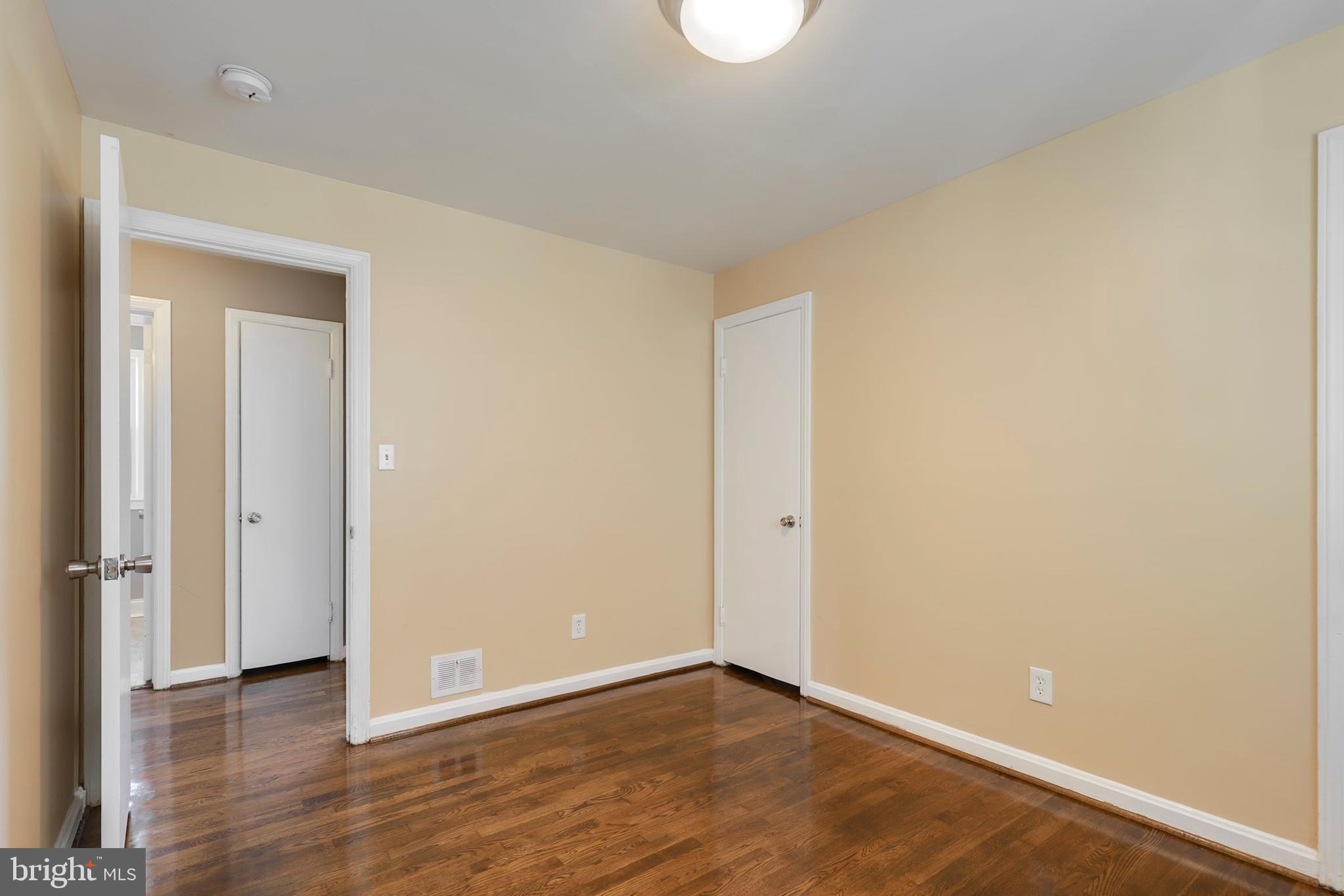 7700 Chicago Avenue Silver Spring, MD 20910 - Photo 22 of 59 Gallery Image 22