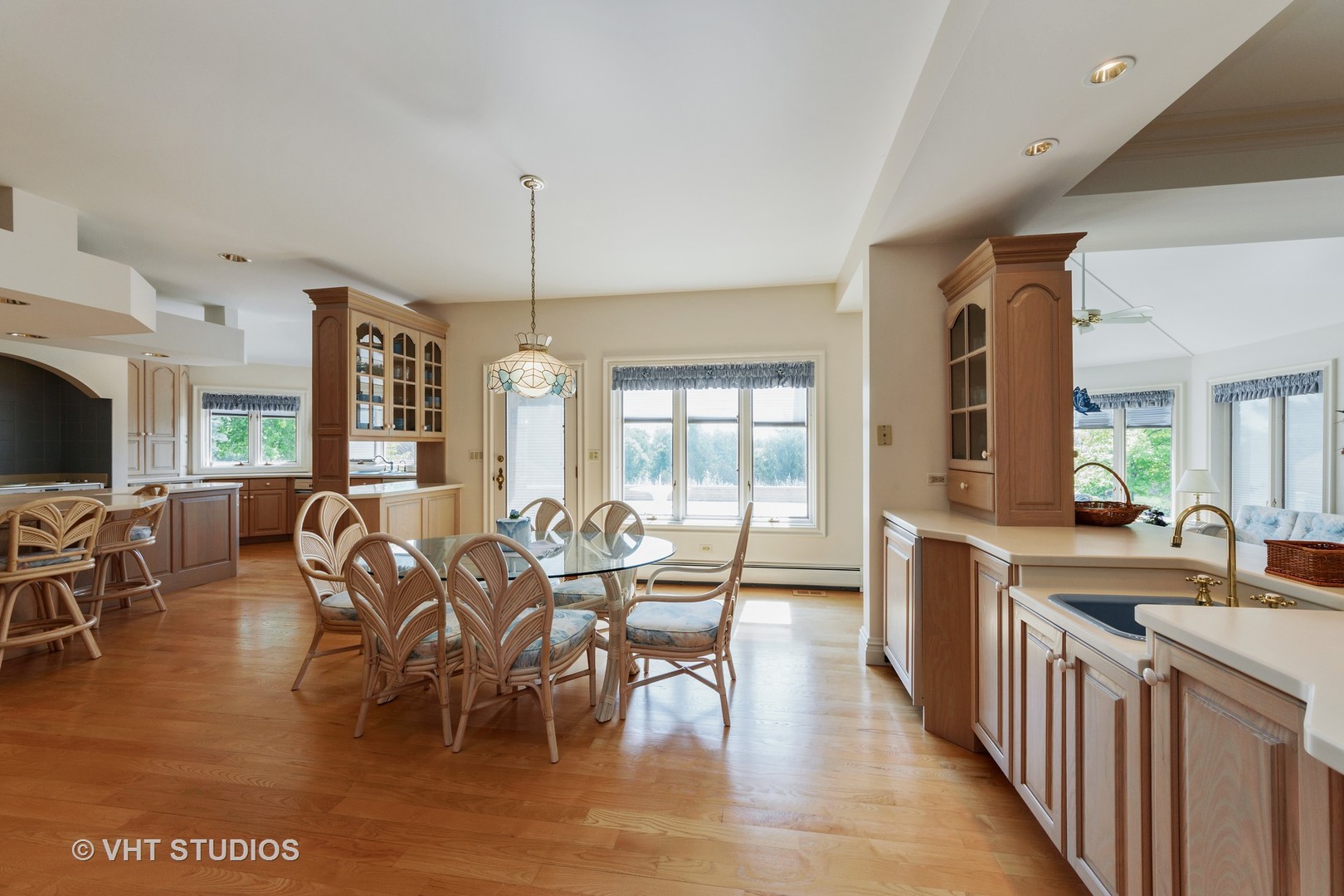 215 West Dundee Road Barrington, IL 60010 - Photo 10 of 34 a very nice looking dining room with furniture window and wooden floor