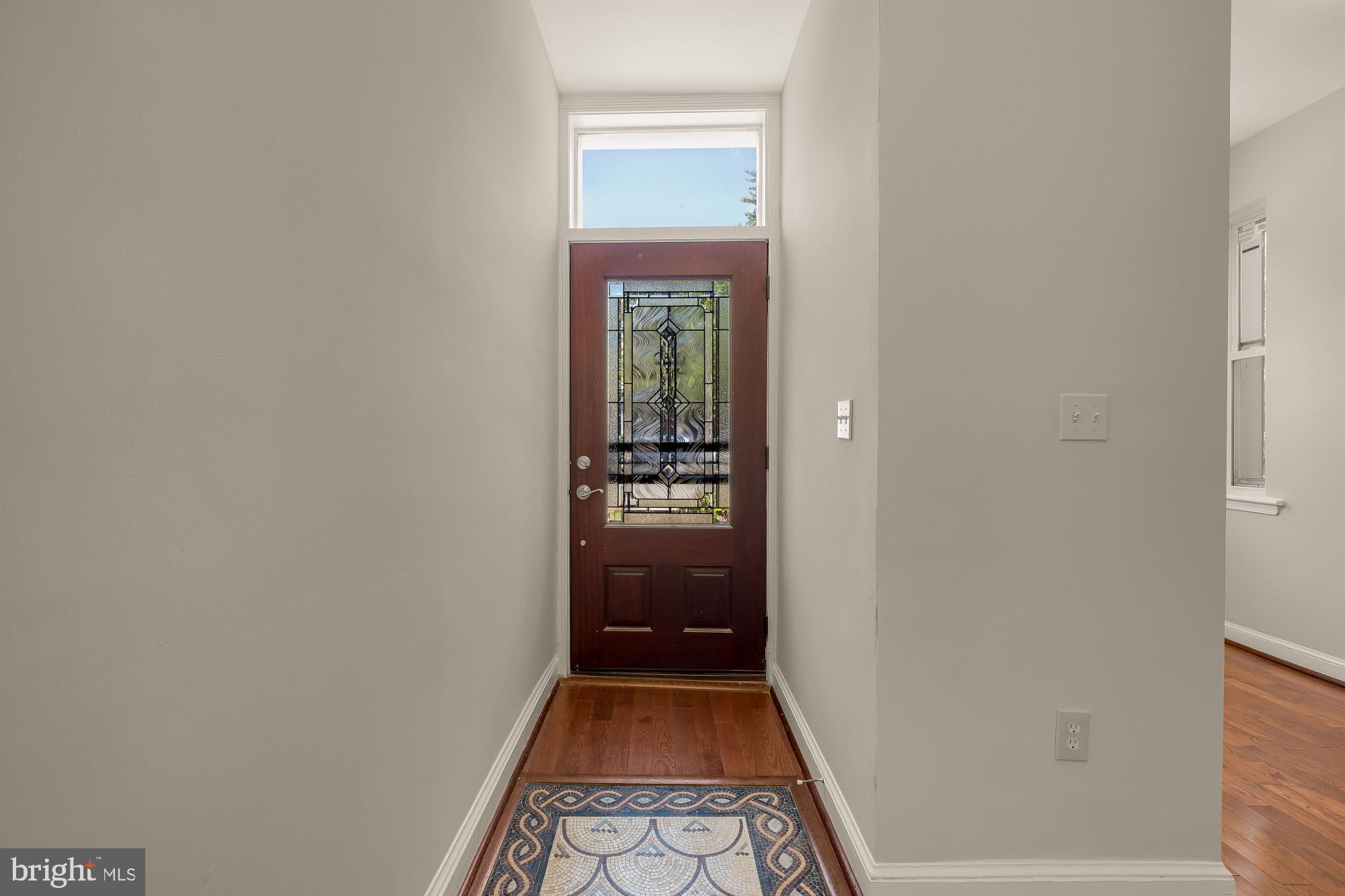 601 L Street Northeast Washington, DC 20002 - Photo 6 of 47 a view of a hallway