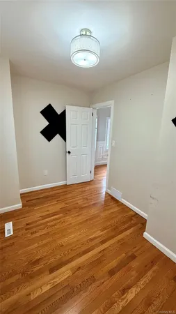 $2,700 | 153 Chester Street, Unit 1, Mount Vernon, NY 10552