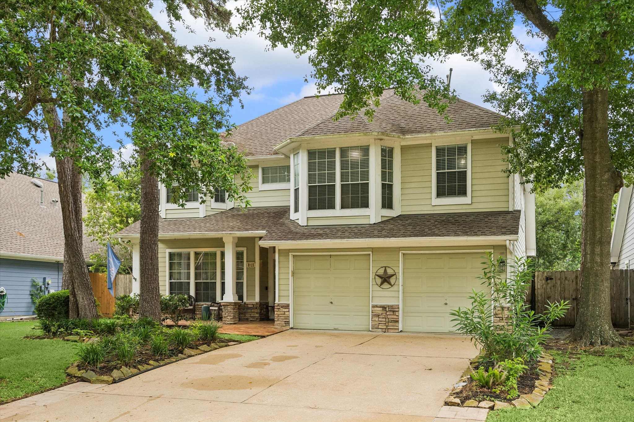 8123 Clarion Way Houston, TX 77040 - Photo 2 of 33 front view of a house
