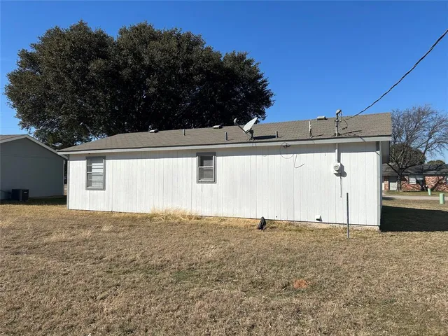 $1,400 | 1516 Coral Cut Off, Pelican Bay, TX 76020