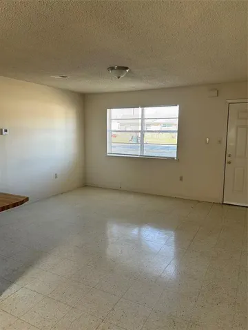 $1,400 | 1516 Coral Cut Off, Pelican Bay, TX 76020