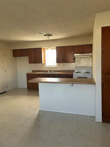 $1,400 | 1516 Coral Cut Off, Pelican Bay, TX 76020