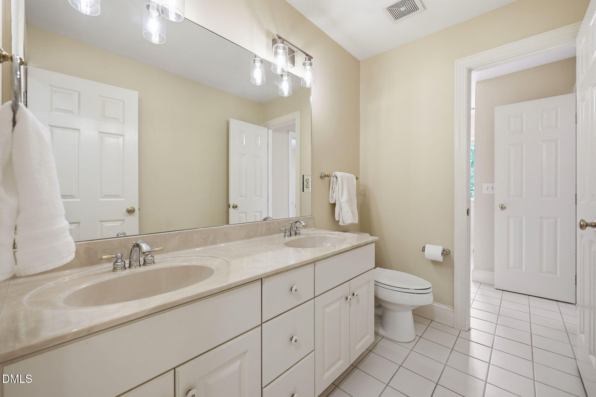 1017 Old Meetinghouse Way Raleigh, NC 27615 - Photo 31 of 47