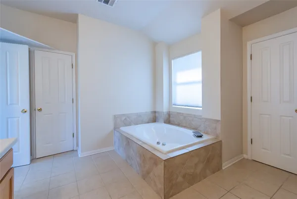 $2,300 | 1101 Hidden View Place, Round Rock, TX 78665
