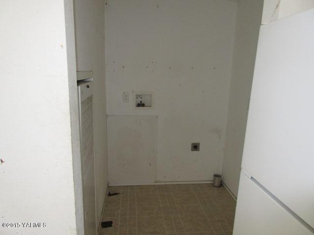 11303 Gilbert Road Yakima, WA 98903 - Photo 11 of 28