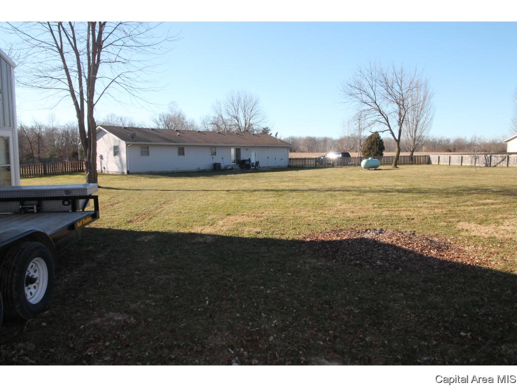 13080 Hickory Road Athens, IL 62613 - Photo 6 of 35 Gallery Image 6