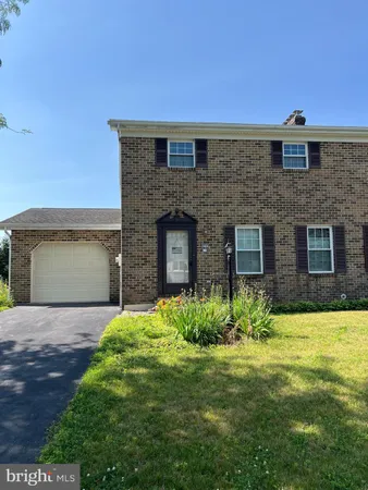 $350,000 | 4258 Iroquois Street, Schnecksville, PA 18078