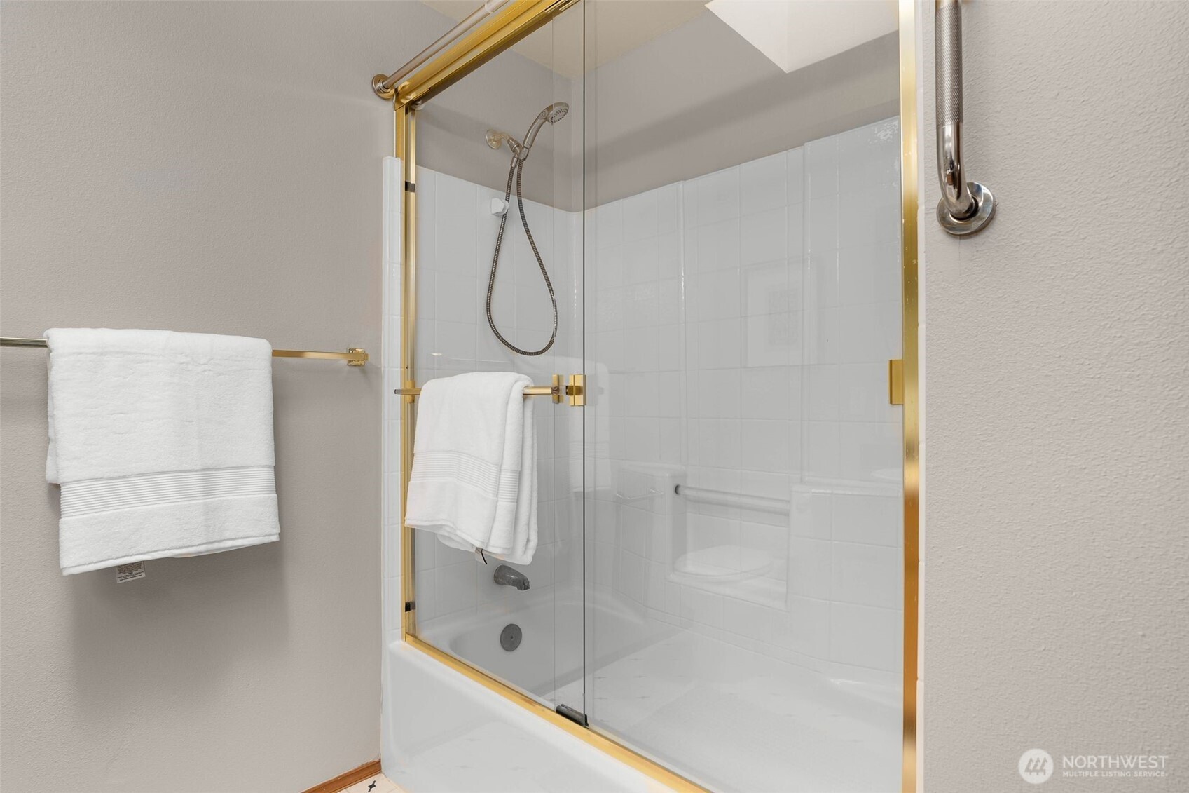 8229 1st Street Southeast Lake Stevens, WA 98258 - Photo 14 of 25