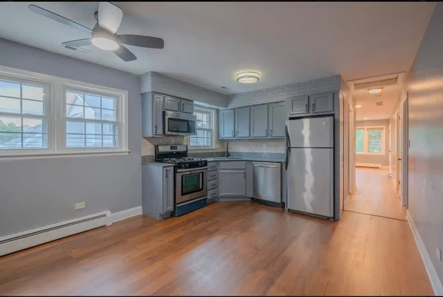 $2,500 | 323 Marshall Road, Unit 2, Bensenville, IL 60106