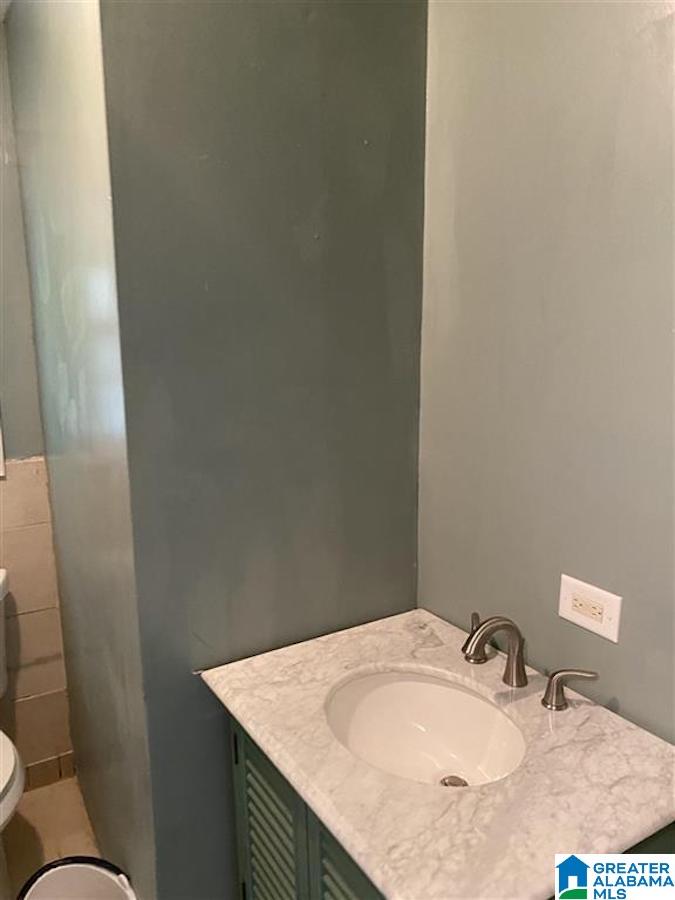 1608 19th Street Southwest Birmingham, AL 35211 - Photo 3 of 9