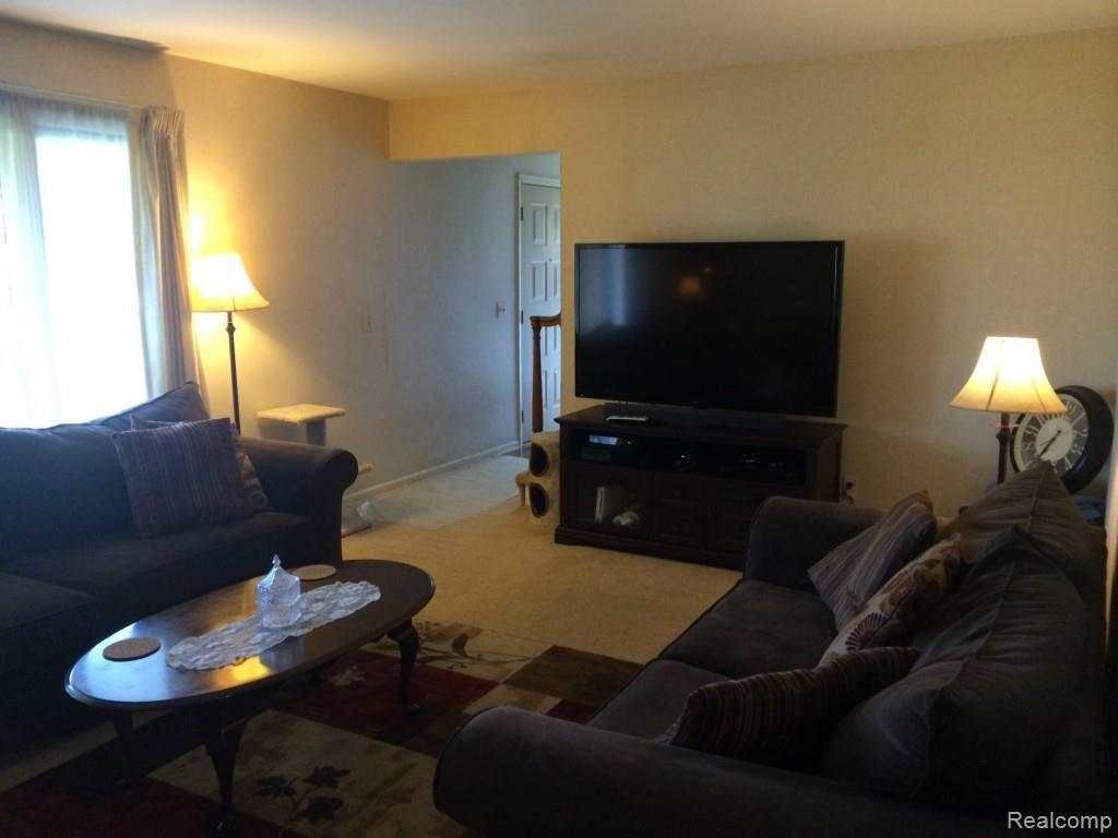 1186 Wreckenridge Road Flint, MI 48532 - Photo 27 of 33 photo 3 (6).jpg