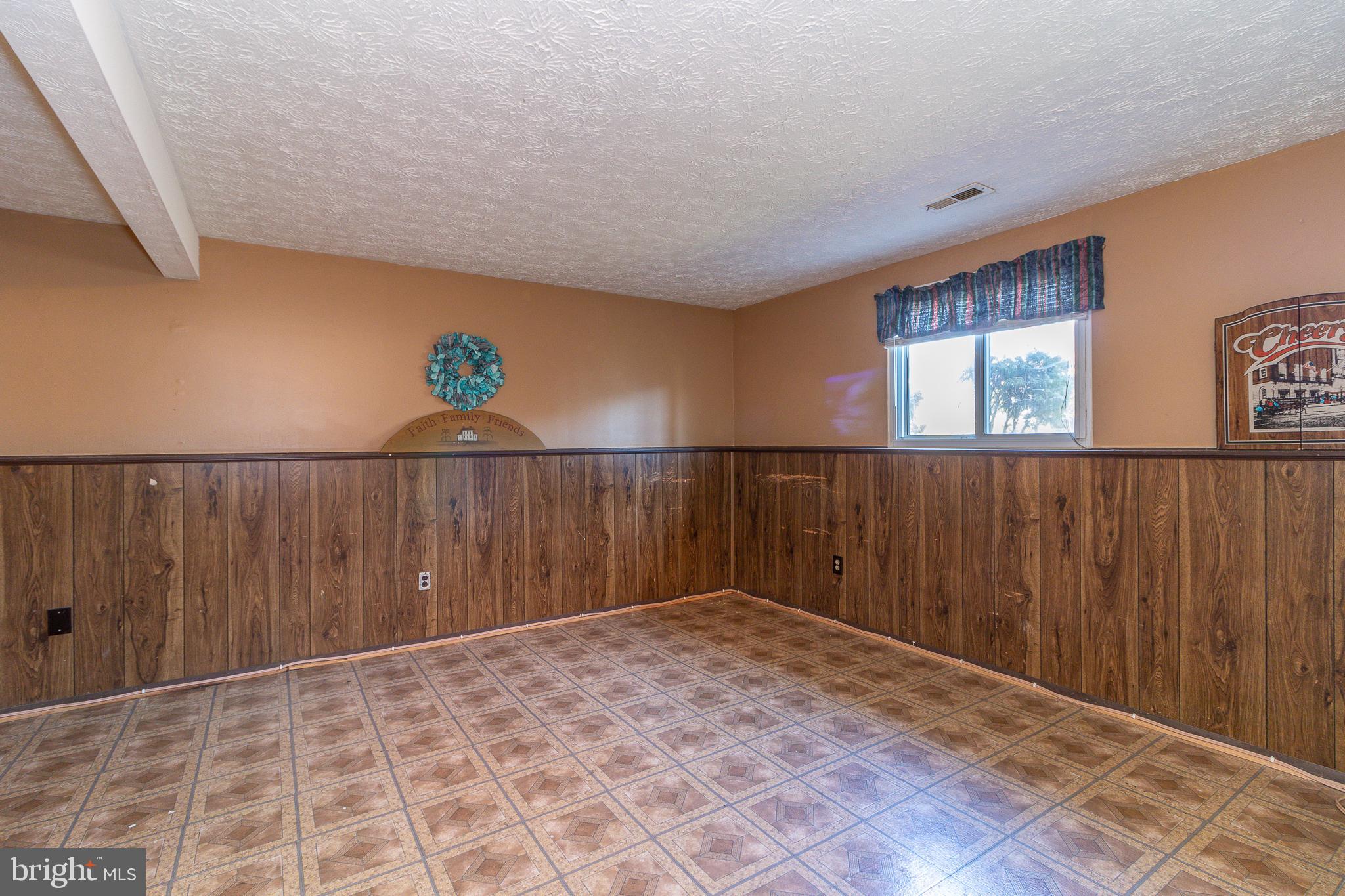 3219 Napper Road Alexandria, VA 22306 - Photo 15 of 26 Gallery Image 15