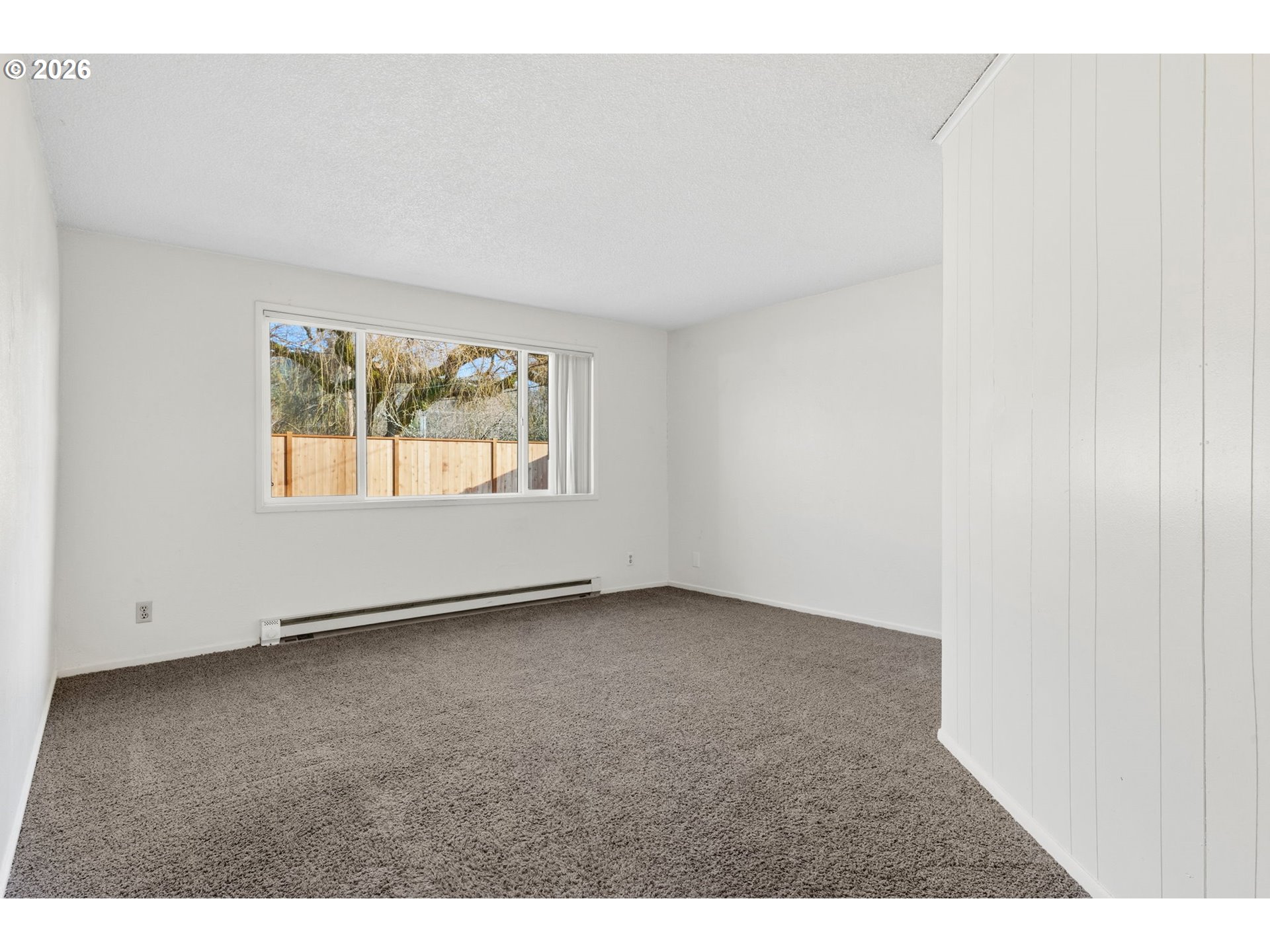 810 East 37th Avenue Eugene, OR 97405 - Photo 15 of 47 Family Room