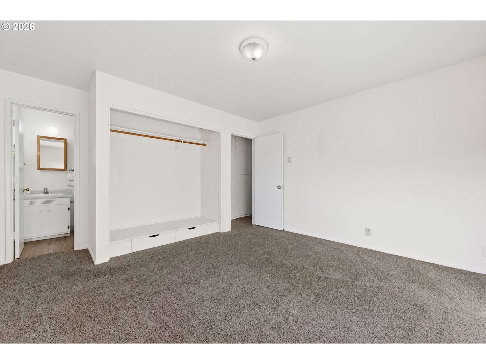 810 East 37th Avenue Eugene, OR 97405 - Photo 27 of 47 Bedroom, Owner's Suite