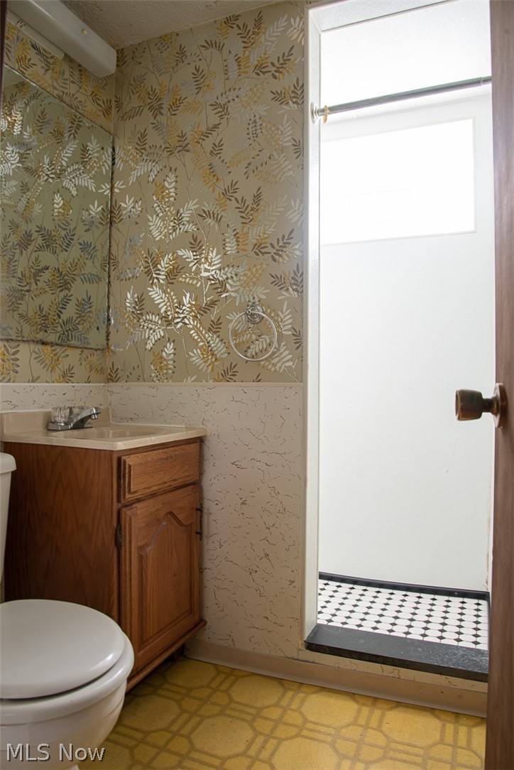 29147 Chardon Road Wickliffe, OH 44092 - Photo 24 of 31 Walk in shower, located in basement by laundry room.