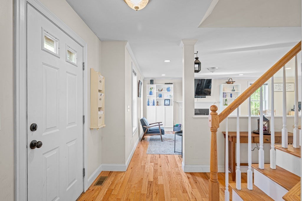 10 Caitlin Road Salisbury, MA 01952 - Photo 5 of 33