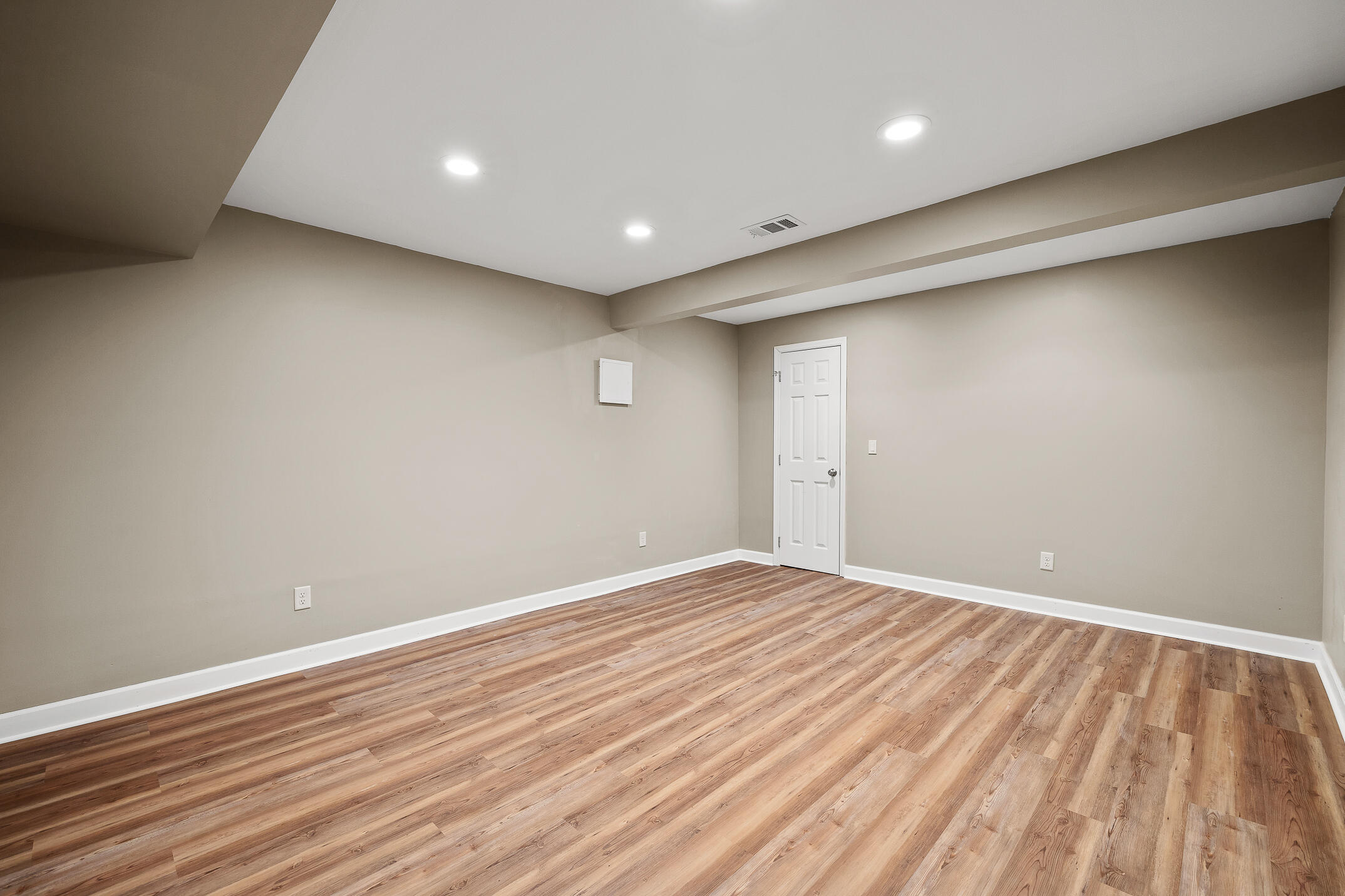2040 Rock Bluff Road Hixson, TN 37343 - Photo 24 of 33 Basement office/bedroom