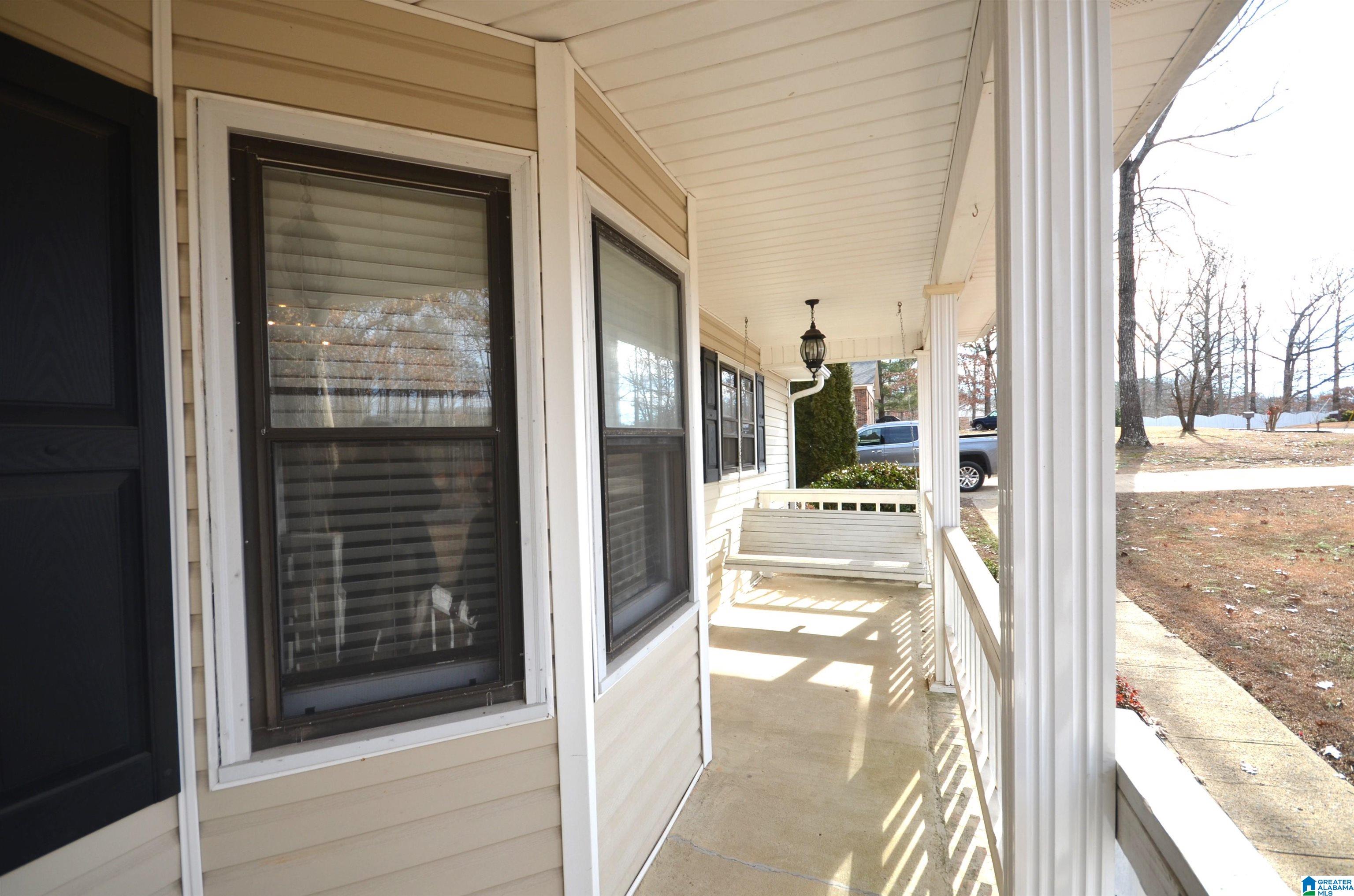 1918 Oakleaf Lane Arab, AL 35016 - Photo 2 of 32