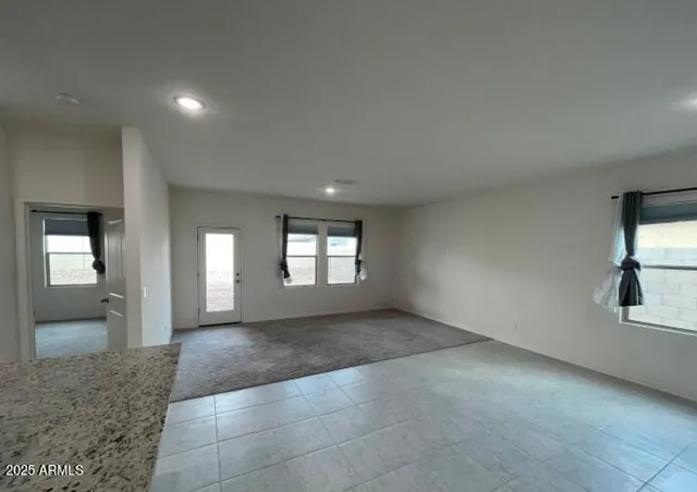 $1,995 | 19142 West Elm Street, Litchfield Park, AZ 85340