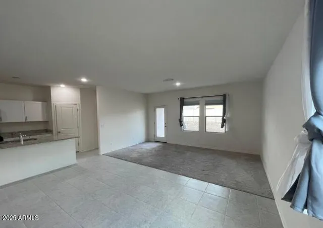 $1,995 | 19142 West Elm Street, Litchfield Park, AZ 85340