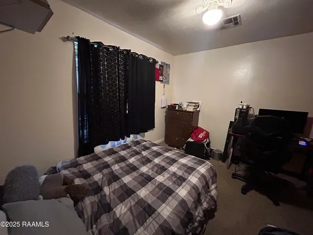 $1,000 | 1015 Hashim Drive, Opelousas, LA 70570