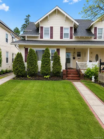 $599,999 | 18 Elizabeth Court, Hempstead, NY 11550