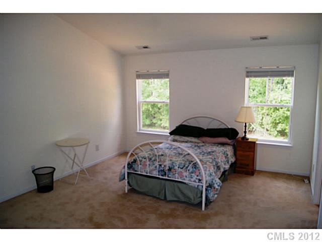 1023 Mearn Road Charlotte, NC 28216 - Photo 12 of 16