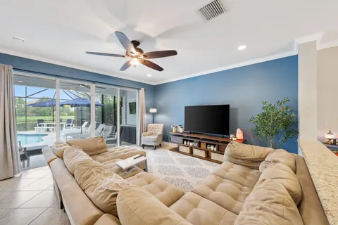 $899,900 | 8396 Calabria Lakes Drive, Boynton Beach, FL 33473