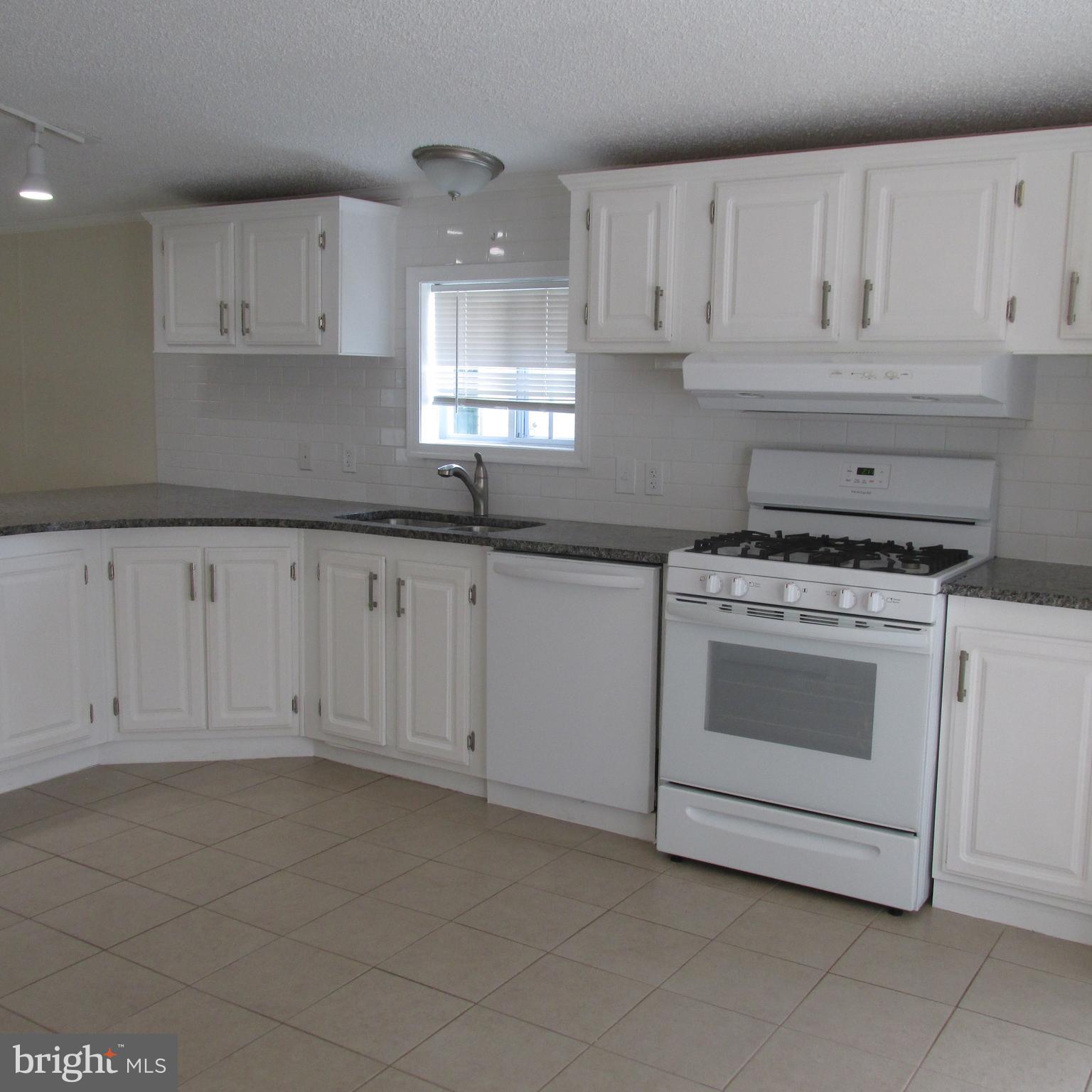 13 Abbey Road Coatesville, PA 19320 - Photo 10 of 14 Kitchen