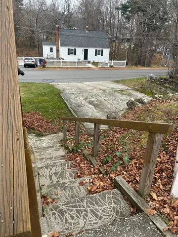 $2,000 | 31 Wellington Street, Unit 2, Medway, MA 02053