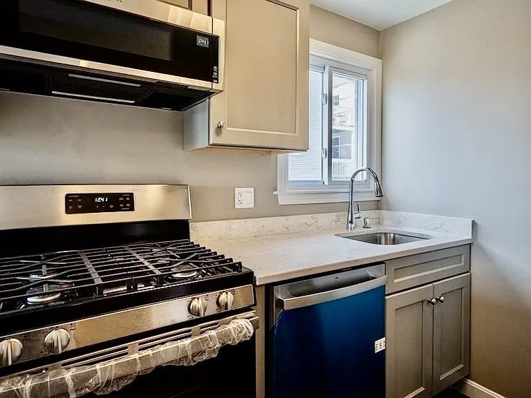 1440 Columbia Road, Unit 4 Boston, MA 02127 - Photo 7 of 17