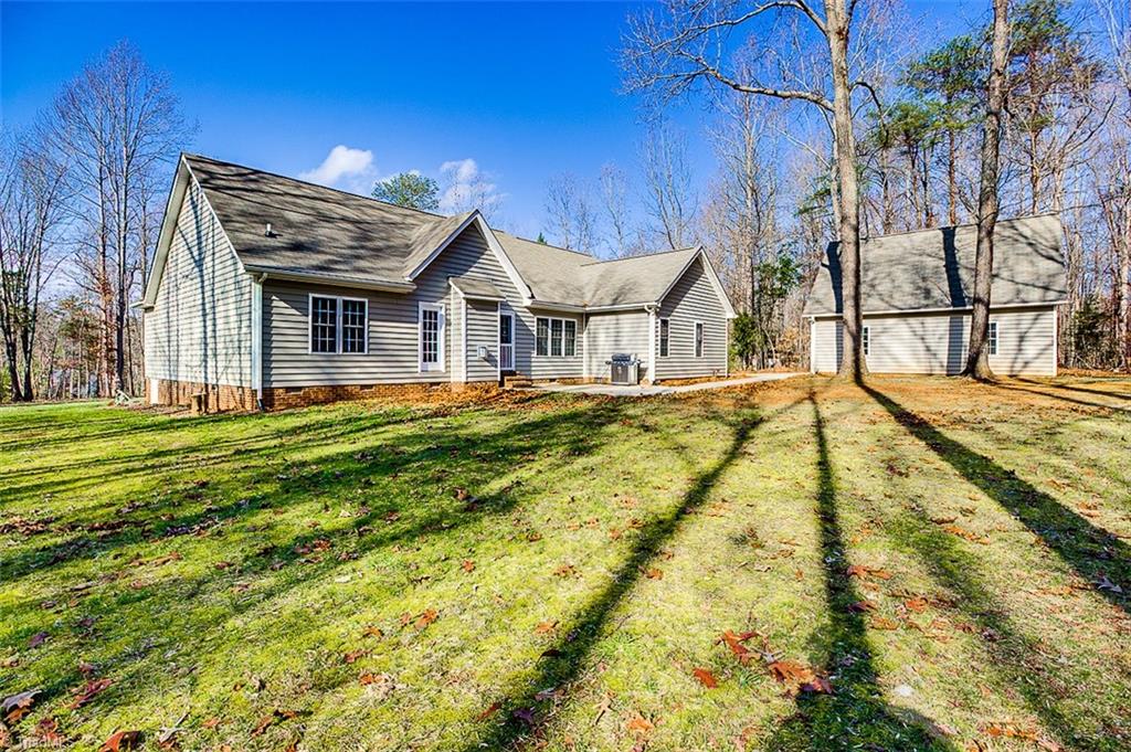 5549 Woodstream Road Randleman, NC 27317 - Photo 6 of 27 Gallery Image 6