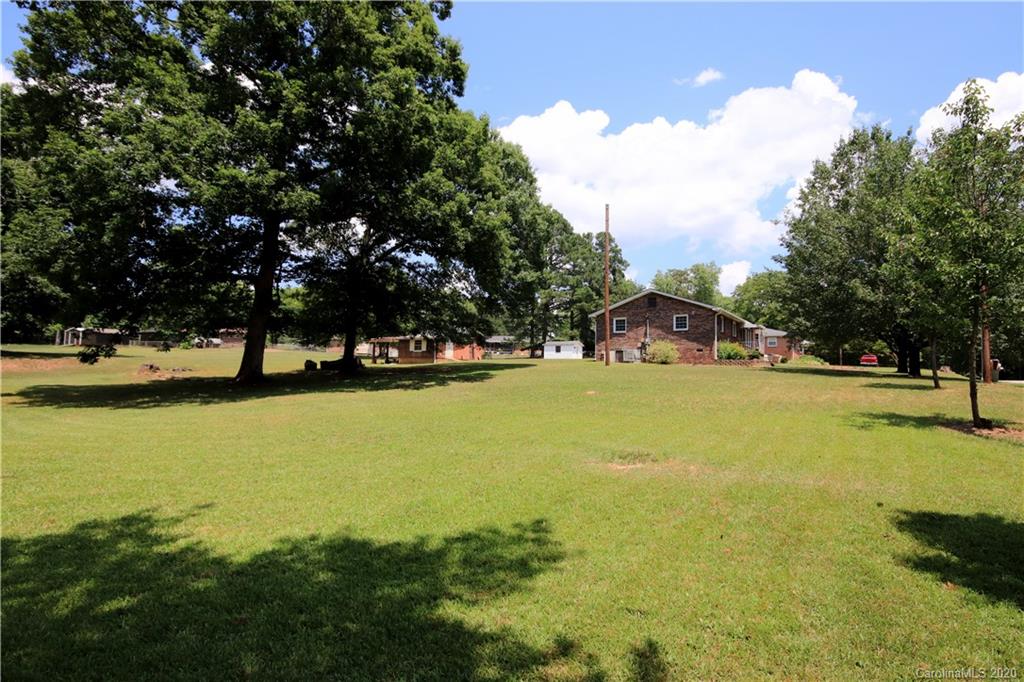 206 Partridge Road, Unit 9 & 11 Union, SC 29379 - Photo 20 of 21 a view of outdoor space with swimming pool