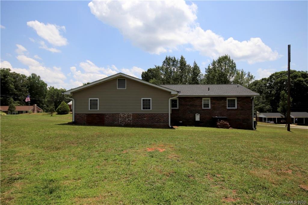 206 Partridge Road, Unit 9 & 11 Union, SC 29379 - Photo 3 of 21 a view of a house with a yard