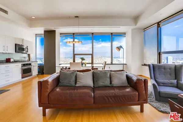$4,200 | 1100 Wilshire Boulevard, Unit 2906, Los Angeles, CA 90017